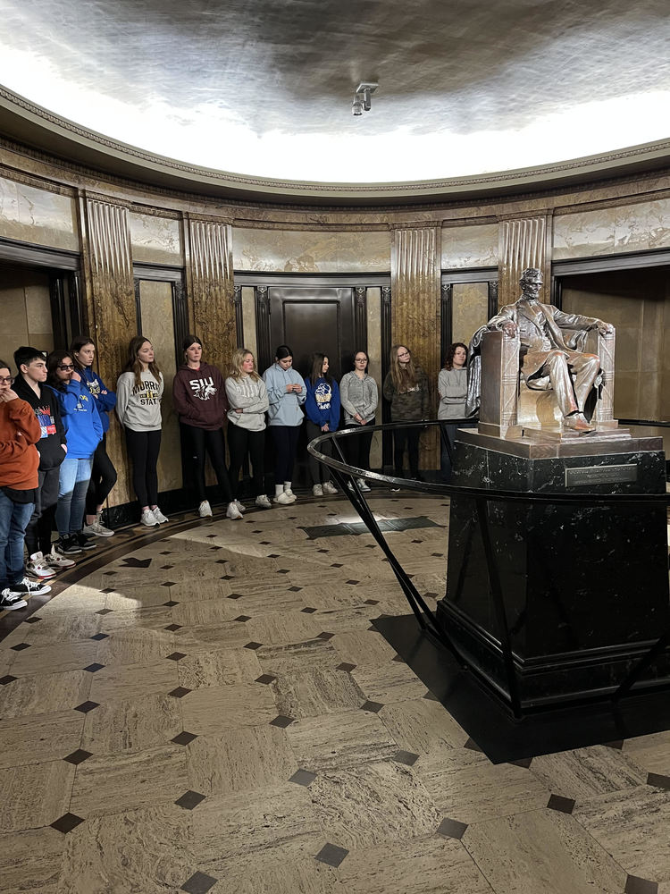 8th Grade fieldtrip to Lincolns Tomb Springfield Illinois.